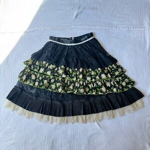 Dolce & Gabbana Black and Pink Floral Ruffled Skirt / size 38 / RARE Vintage